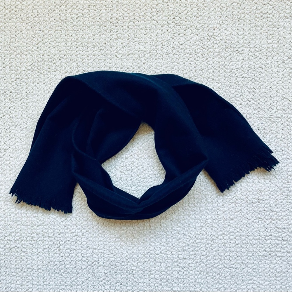 Boston Tailored Navy Scarf Cashmere Wool Blend Eyelash Fringe